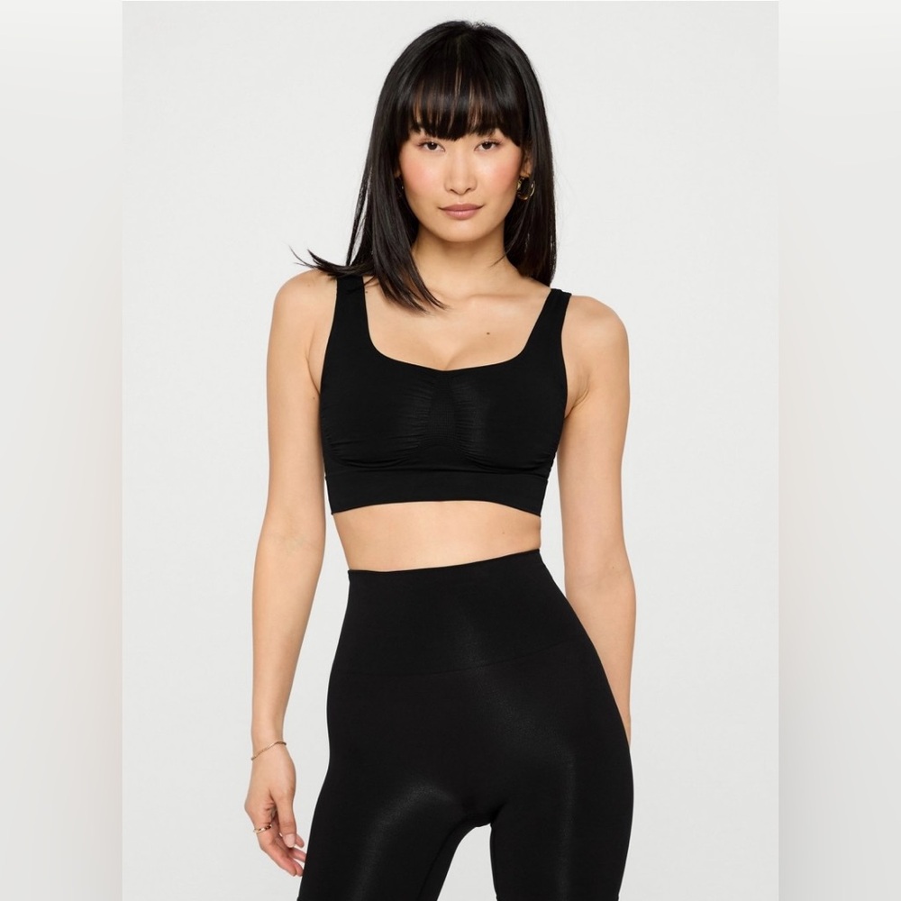 Nearly Naked Shaping Midi Bra